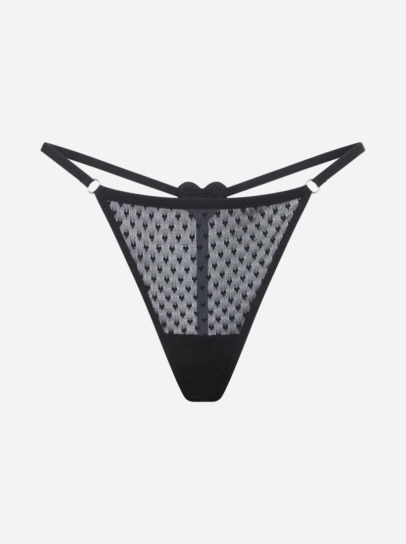 Herz Mesh Slip von saint sass. Schwarzer Mesh Slip im String Style mit Herz Detail in der hinteren Mitte angebracht.