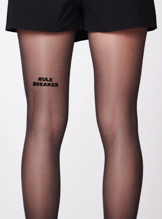 40 den Statement Strumpfhose mit dem Statement Rule Breaker von saint sass.