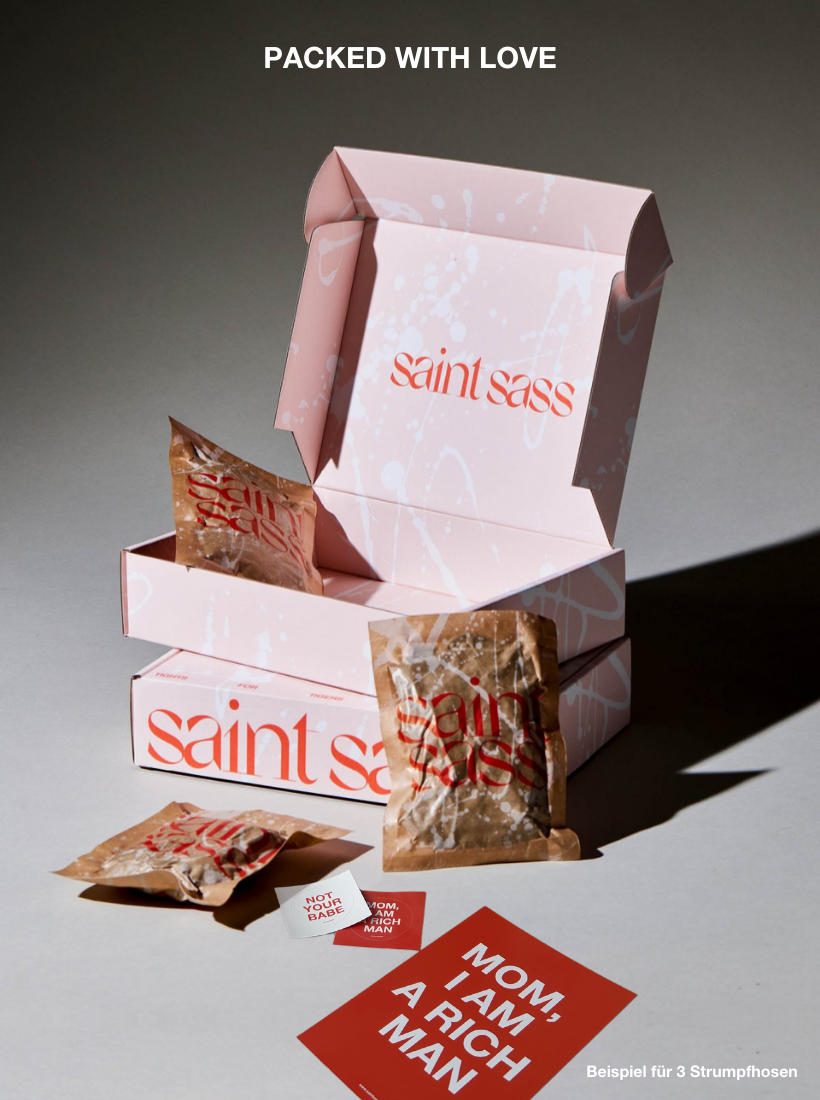 Saint sass Strumpfhosen kommen liebevoll verpackt, in kleinen Papiertüten, mit passender Karte und Stickern, bei dir Zuhause an.