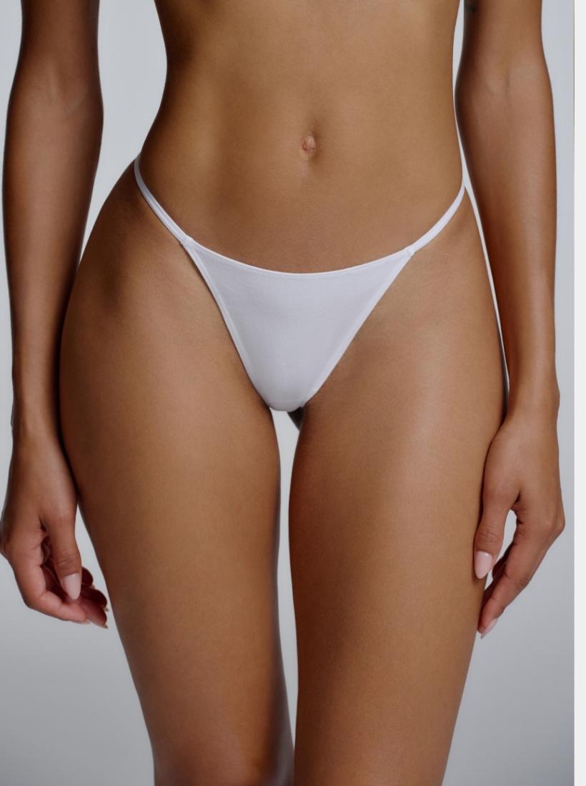 string_white_front_2.jpg